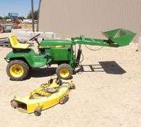 R-1426 John Deere 332 Lawn Tractor