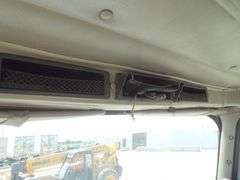 R-1350 2001 International Truck