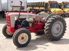 R-1492 Ford 801 Powermaster Tractor