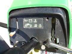 R-1426 John Deere 332 Lawn Tractor