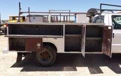R-1566 2008 Ford F350 Service Pickup