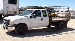 R-1537 2007 Ford F350 Flatbed Pickup