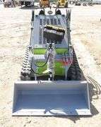 U-102 LandHero Mini Skid Steer Loader