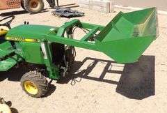 R-1426 John Deere 332 Lawn Tractor