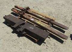 R-1289 Bucket Forks & RV Hitch