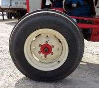 R-1492 Ford 801 Powermaster Tractor