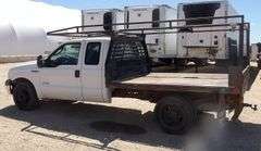 R-1537 2007 Ford F350 Flatbed Pickup