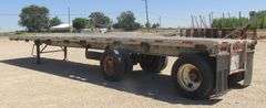 R-1432 1974 Raven Flatbed Trailer