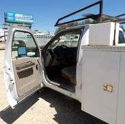 R-1566 2008 Ford F350 Service Pickup