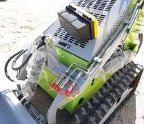 U-102 LandHero Mini Skid Steer Loader