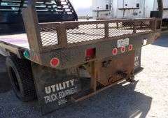 R-1537 2007 Ford F350 Flatbed Pickup