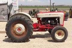 R-1492 Ford 801 Powermaster Tractor