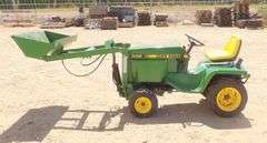 R-1426 John Deere 332 Lawn Tractor