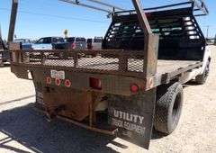 R-1537 2007 Ford F350 Flatbed Pickup