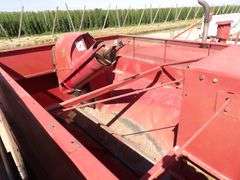 R-1498 Case International 1660 Combine