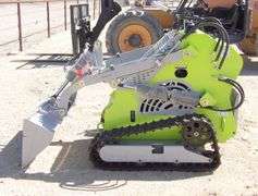 U-101 LandHero Mini Skid Steer Loader