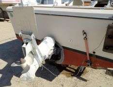 R-1495 1986 Bayliner 17' Boat