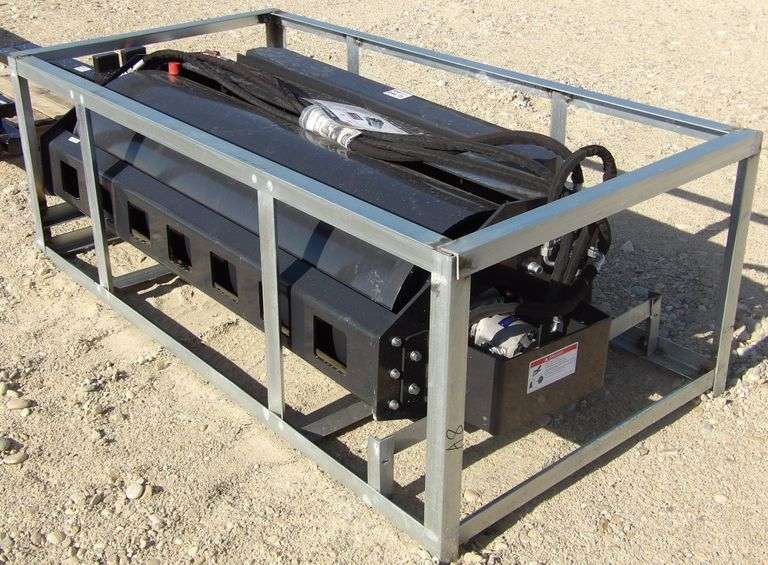 U-160 Wolverine Skid Steer Vibratory Roller