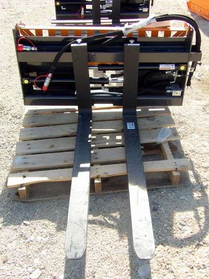U-173 Wolverine Hydraulic Pallet Forks