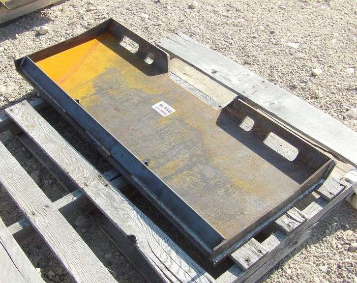 U-150 Skid Steer Face Plate