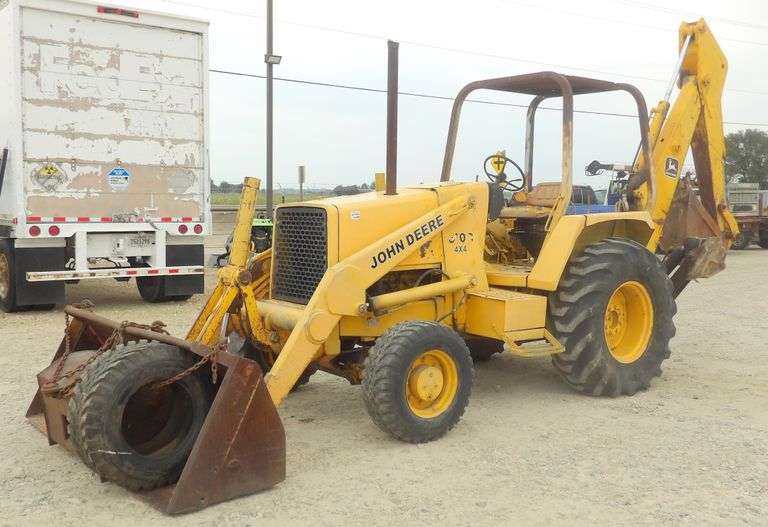 U-1269  John Deere 310C Backhoe