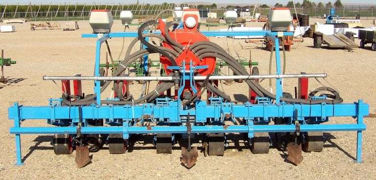 U-487 Monosem Planter