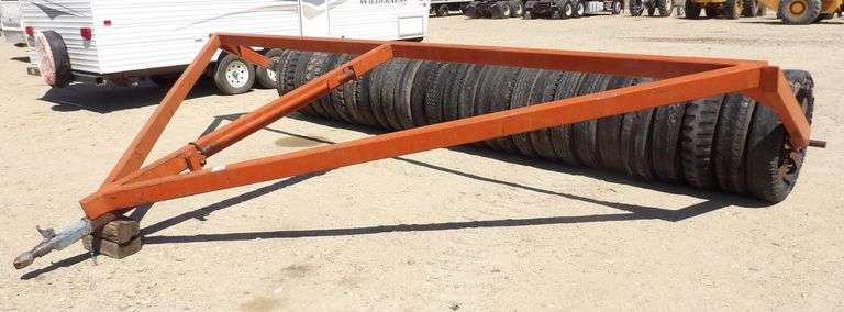 U-1049 Tire Roller