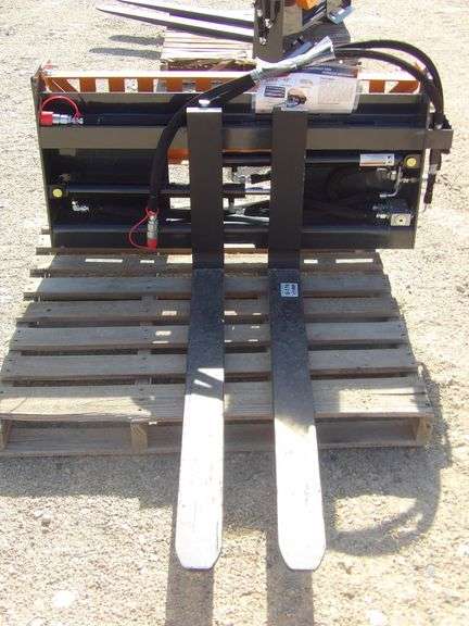 U-174 Wolverine Hydraulic Pallet Forks
