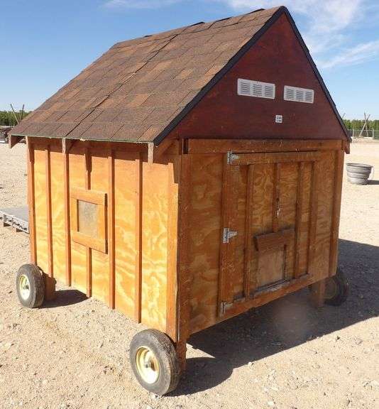 U-500 Rolling Chicken Coop