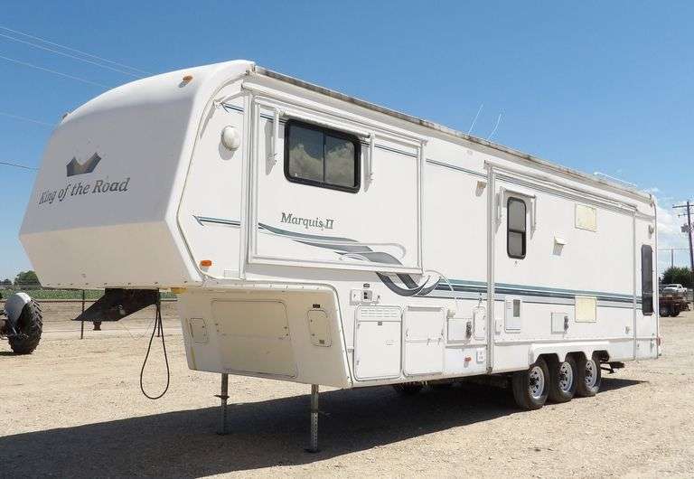 U-404 1999 Marquis 5th Wheel Travel Trailer