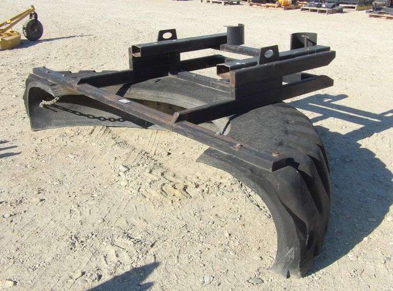 U-776 Pallet Fork Tire Scraper
