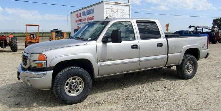 U-1099  2007 GMC 2500 Crew Cab Pickup