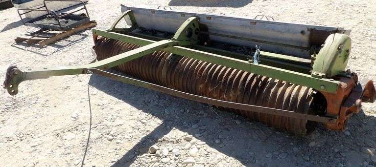 U-918 Pull Type Brillion Seeder