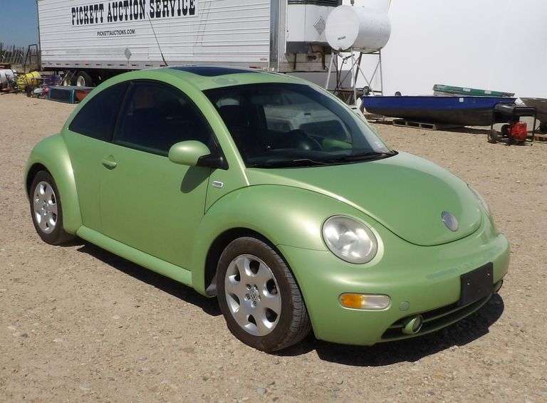 U-1087  2003 Volkswagen Bug