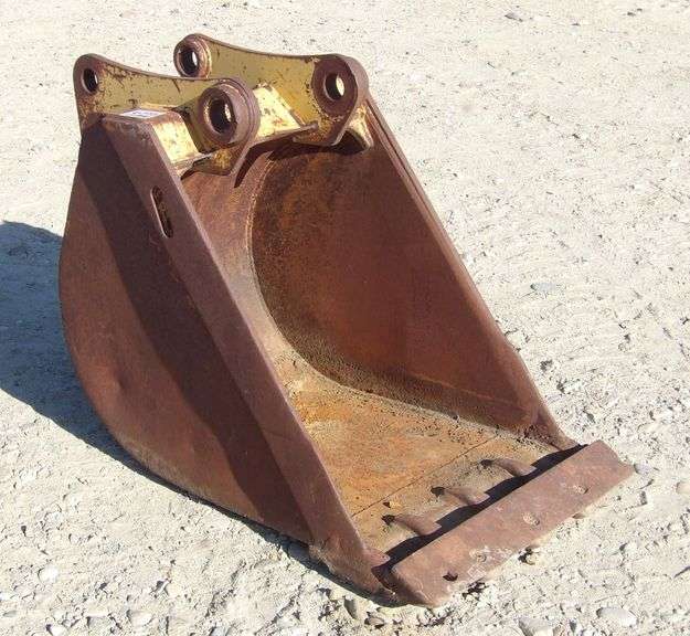 U-773 Backhoe Bucket