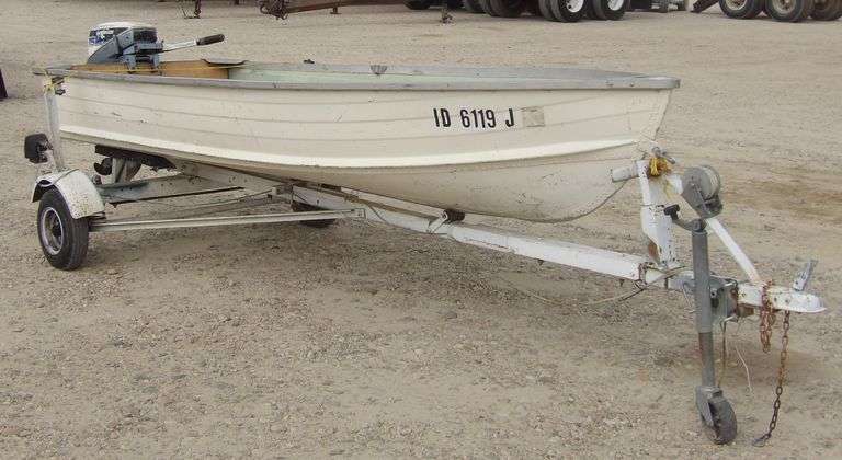 U-1270 Boat + Trailer