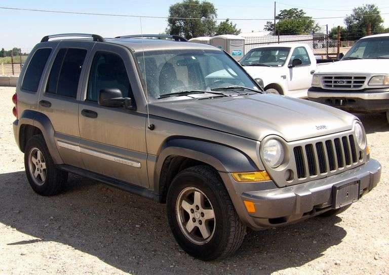 U-1060  2006 Jeep Liberty