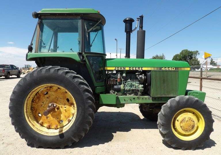 U-410 John Deere 4440 Tractor