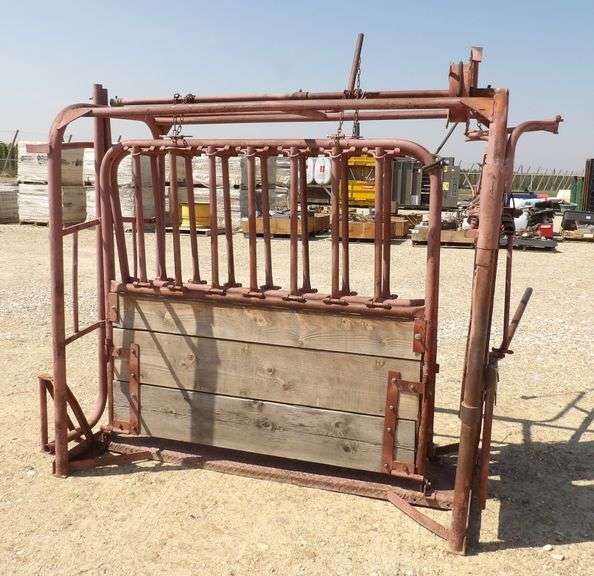 U-1378 Squeeze Chute