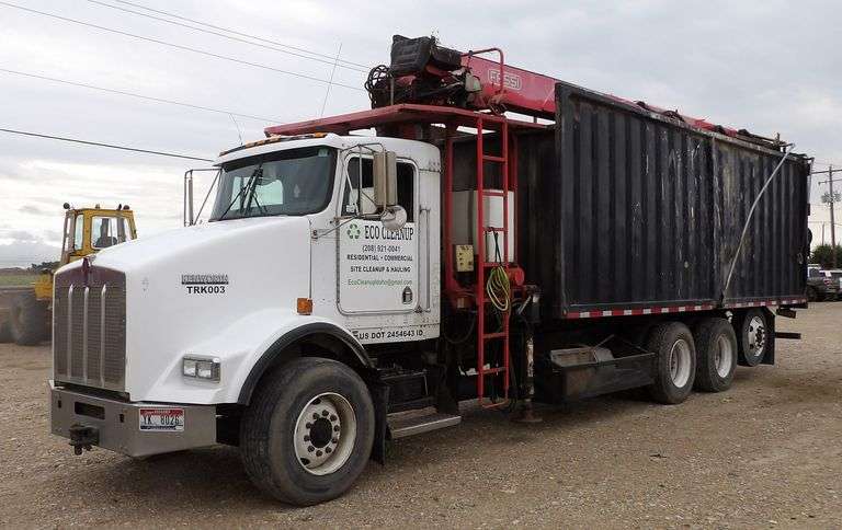 U-1365 2003 Kenworth Grapple Dump Truck