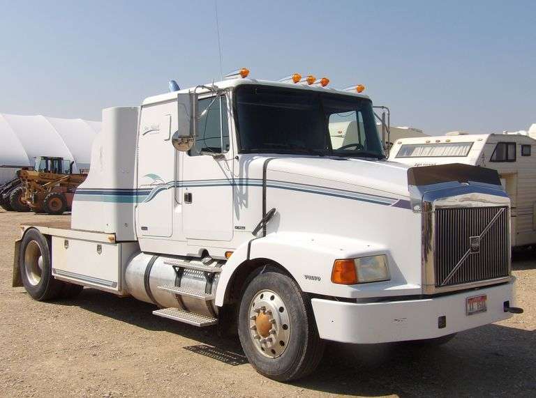 U-1358 1996 Volvo Truck
