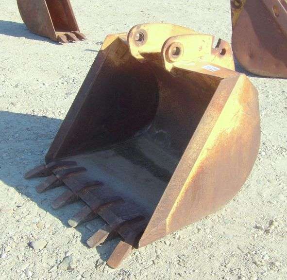 U-772 Backhoe Bucket