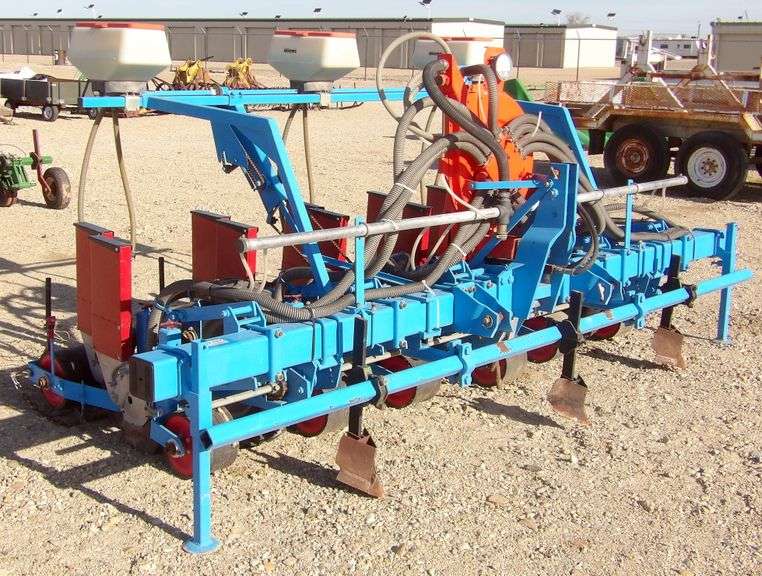 U-487 Monosem Planter