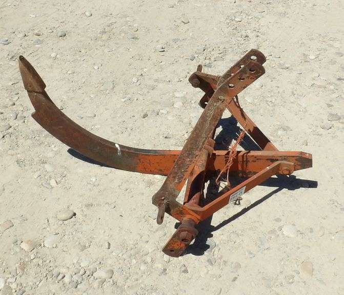 U-752 3-Point Ripper