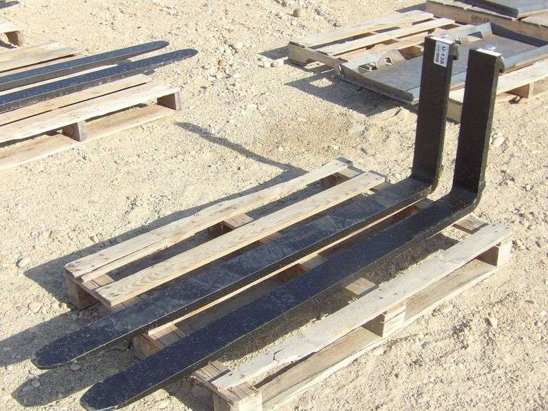 U-138 Pallet Forks