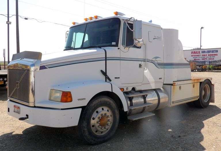 U-1358 1996 Volvo Truck