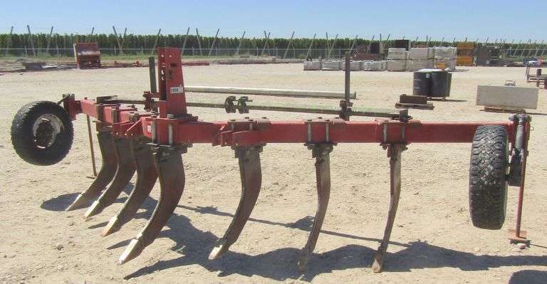 U-1169 Case International Ripper