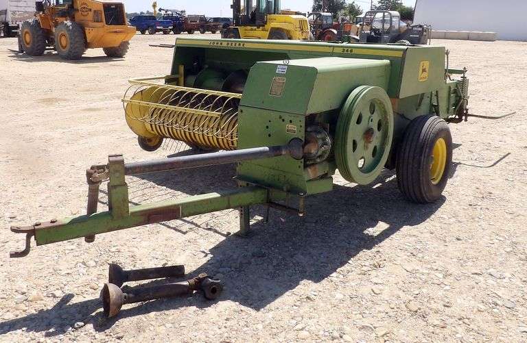 U-1028  John Deere 346 Baler