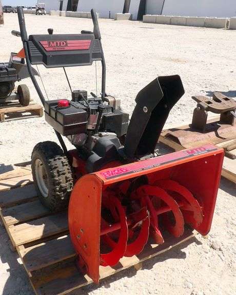 U-933 MTD Snowblower