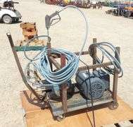 U-626  Pressure Washer